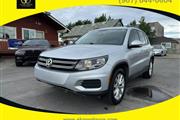 $13499 : 2018 VOLKSWAGEN TIGUAN LIMITE thumbnail