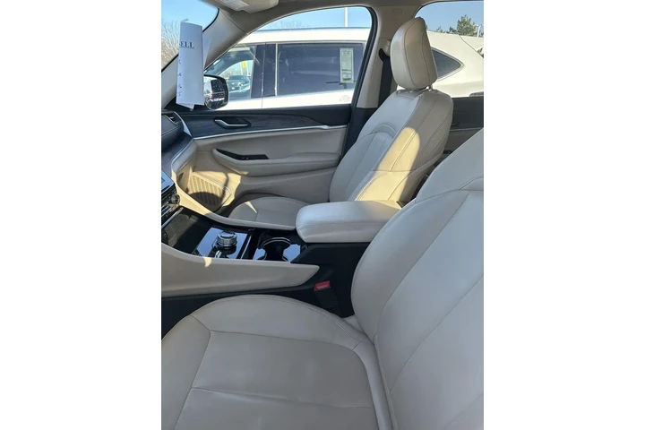 $24483 : Jeep Grand Cherokee L 2021 4 image 3