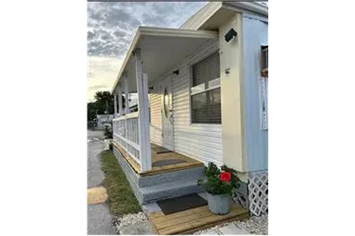 $1000 : Rental property with 1 bedro image 7