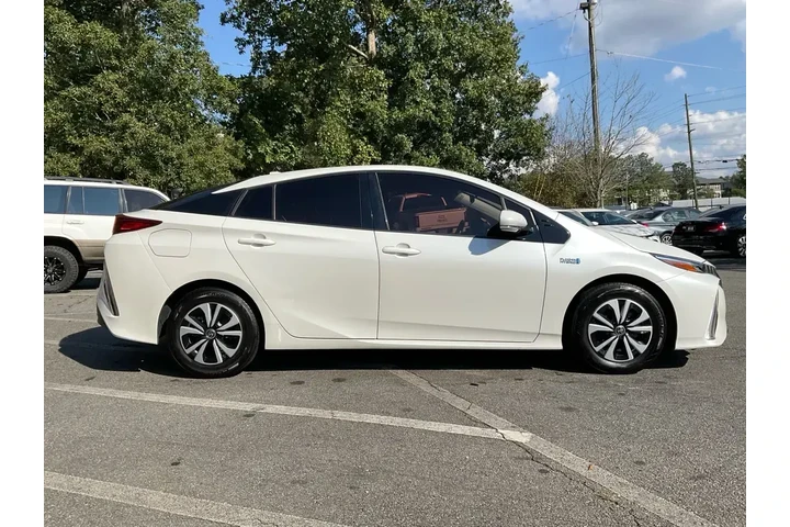 $13985 : Toyota Prius Prime 2018 Plus image 4