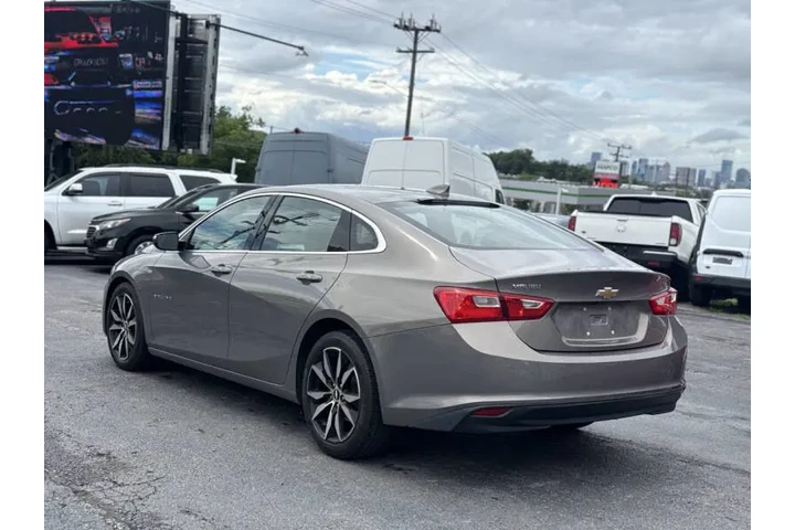$13495 : 2017 Malibu LT image 7