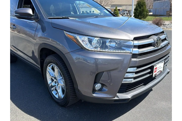 $20000 : 2018 Highlander Limited image 7