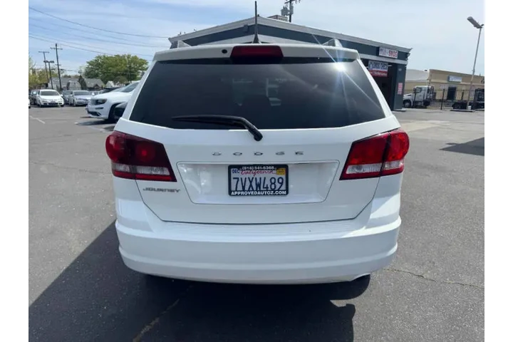 $11998 : 2017 Journey Crossroad Plus image 7