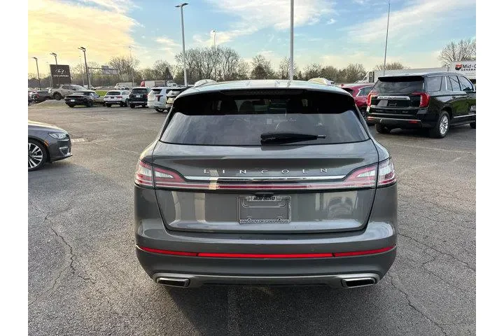 $31985 : Lincoln Nautilus 2022 AWD St image 6