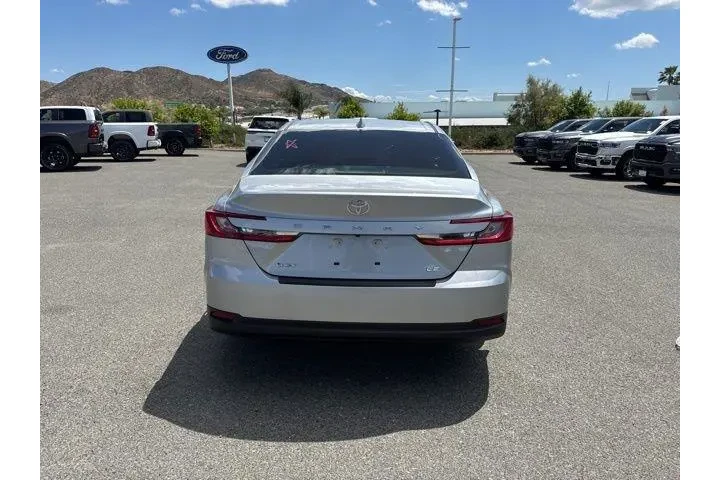 $29334 : Toyota Camry 2025 SE 4dr Sed image 8