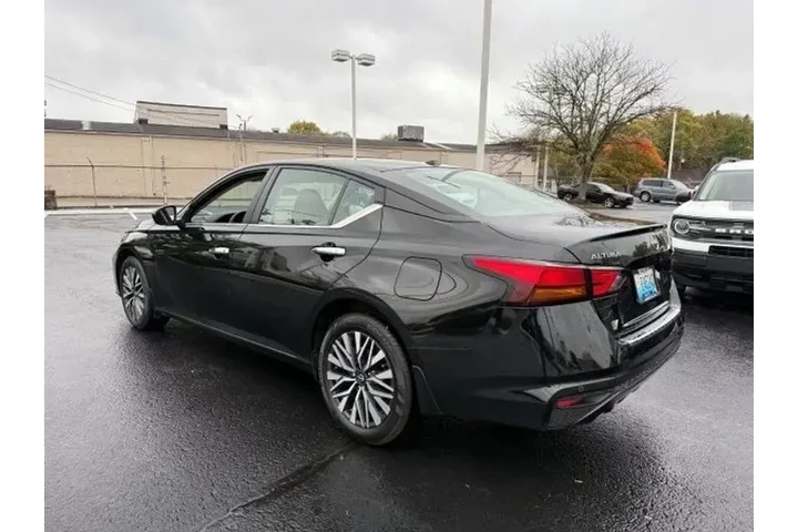 $21000 : Nissan Altima 2023 AWD 2.5 S image 5