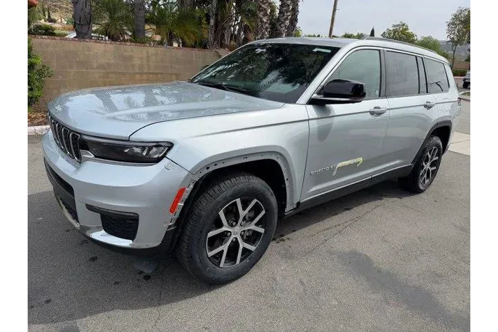 $30498 : Jeep Grand Cherokee L 2024 4 image 6