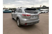 $18900 : Toyota Highlander 2015 LE 4d thumbnail