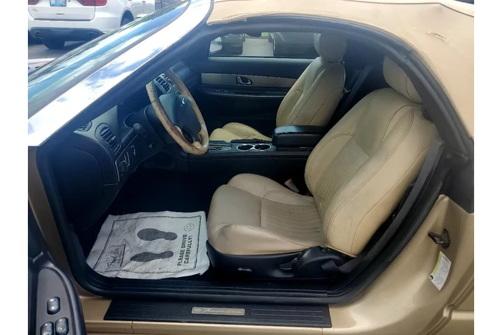 $7980 : 2005 Thunderbird 2dr Converti image 8