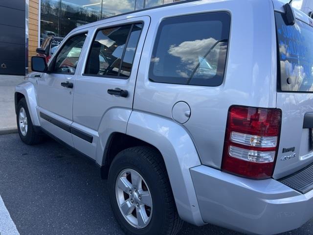 $10998 : PRE-OWNED 2011 JEEP LIBERTY S image 3