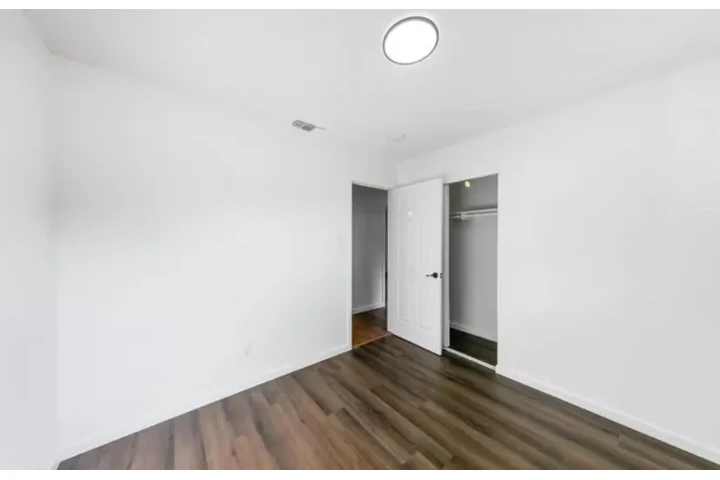 $1950 : 3Bedroom Available for rent image 5