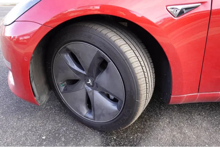 $16500 : 2018 Model 3 Long Range image 3