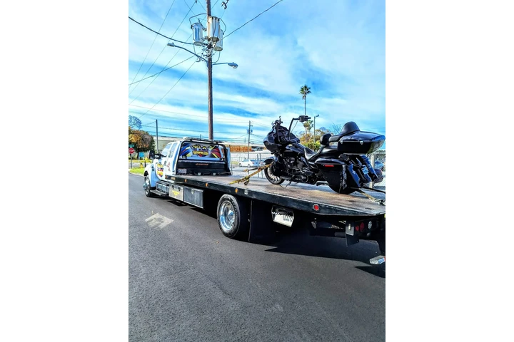 Remolque de autos y maquinaria image 4