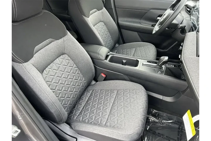 $26195 : Nissan Kicks 2026 SV 4dr Cro image 10