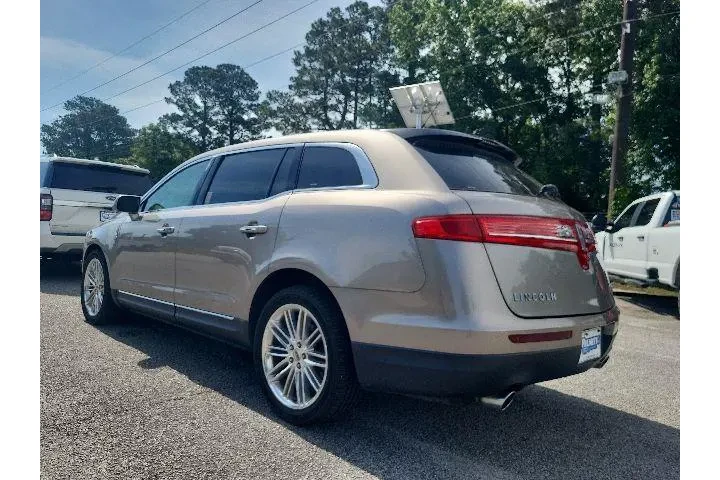 $19998 : Lincoln MKT 2018 AWD Reserve image 3
