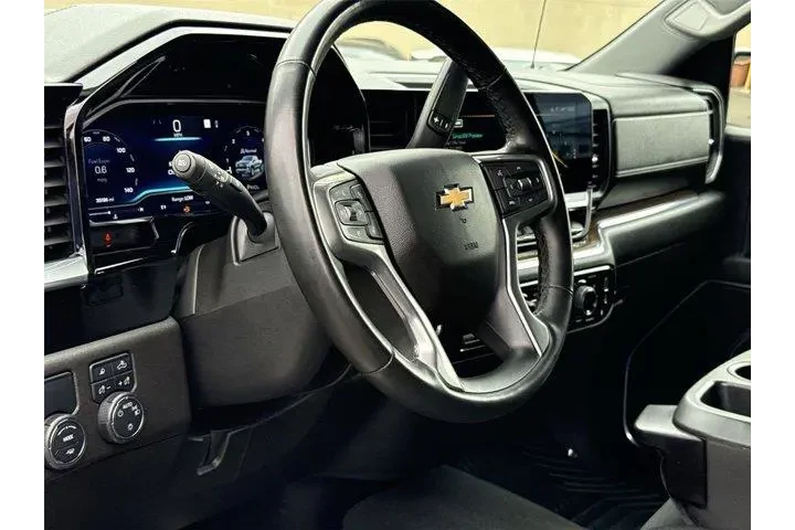 $38000 : Chevrolet Silverado 1500 202 image 9