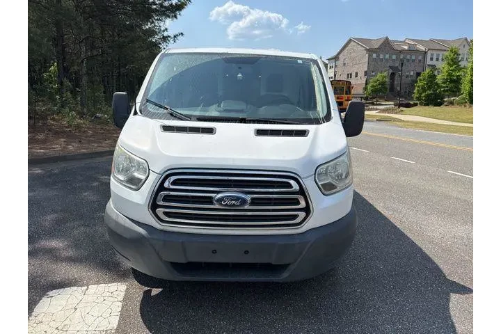 $20039 : Ford Transit 2015 250 3dr SW image 9