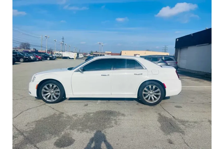 $15999 : 2019 300 Limited image 3