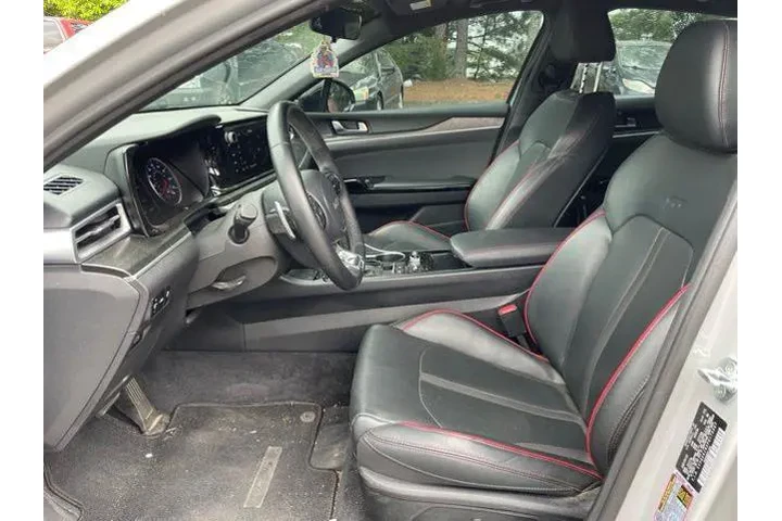 $28139 : Kia K5 2023 GT 4dr Sedan image 9