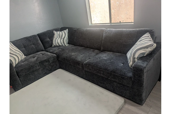 $1000 : Modular sectional 4pcs image 3