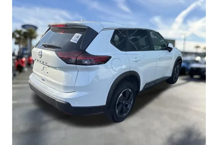 $23282 : Nissan Rogue 2025 SV 4dr Cro image 4