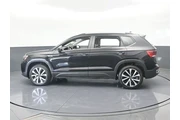 $16324 : Volkswagen Taos 2024 SE 4dr thumbnail