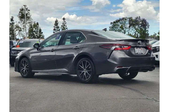 $31515 : Toyota Camry 2024 SE 4dr Sed image 2