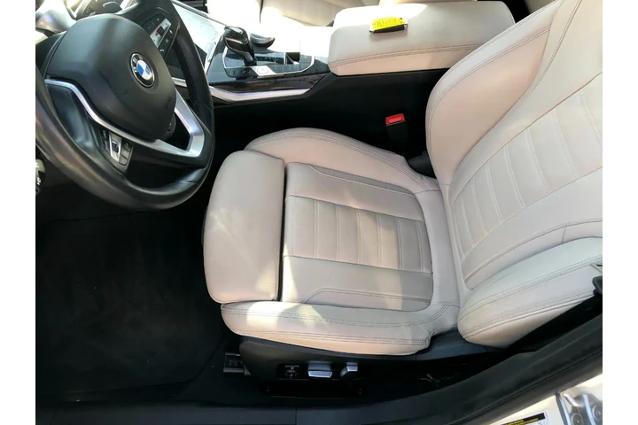 $23990 : 2019 BMW 3-Series 330i image 10