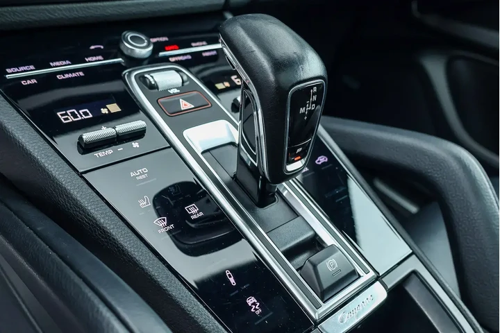 $38500 : Porsche Cayenne 2021 AWD Cou image 10