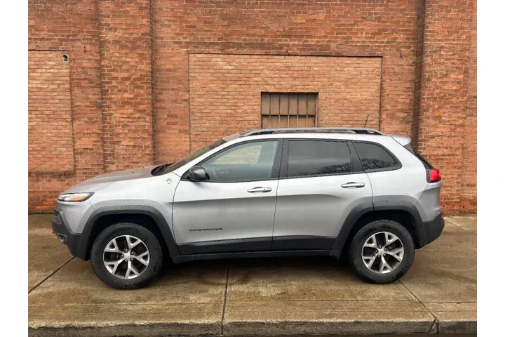 $19999 : 2018 Cherokee Trailhawk image 4