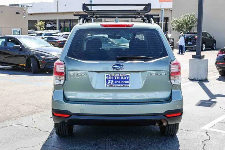 $13498 : Subaru Forester 2018 AWD 2.5 image 5