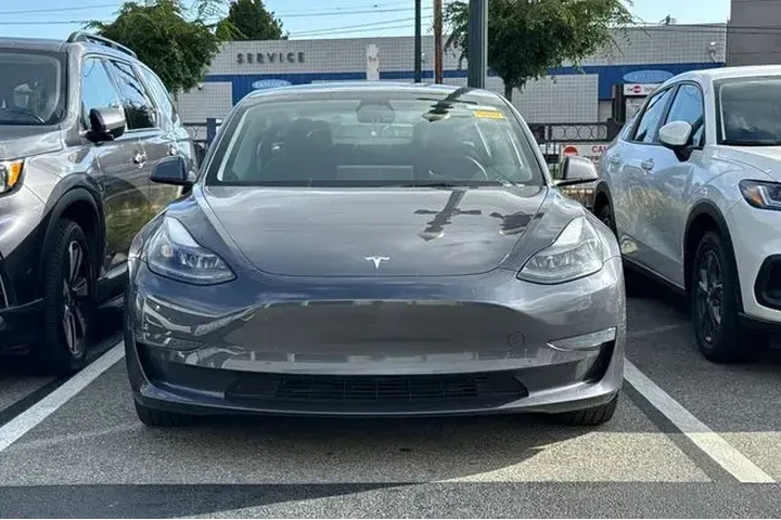 $25991 : Tesla Model 3 2023 4dr Sedan image 3