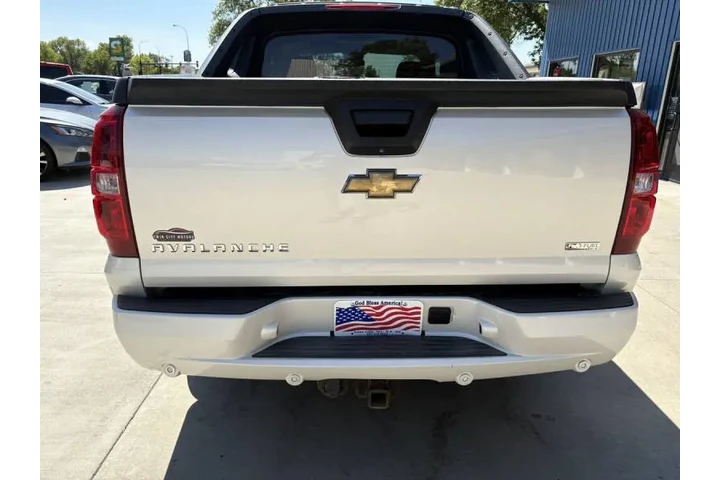 $11990 : 2008 Avalanche LTZ image 8
