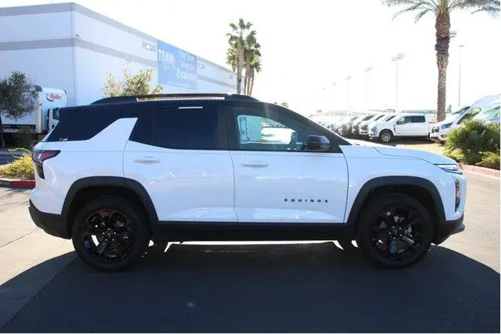 $24849 : Chevrolet Equinox 2025 4x4 L image 10