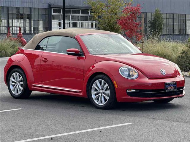 $13988 : 2013 Beetle Convertible 2.0L image 4