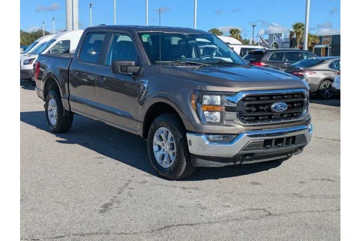 $37995 : Ford F-150 2023 4x4 XLT 4dr image 3