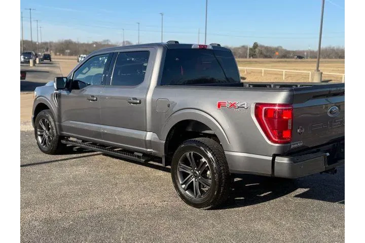 $31995 : Ford F-150 2022 4x4 XLT 4dr image 7