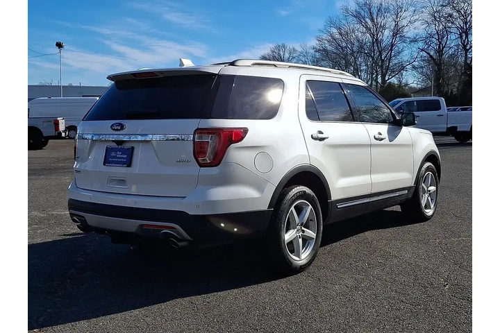 $15750 : Ford Explorer 2017 AWD XLT 4 image 7
