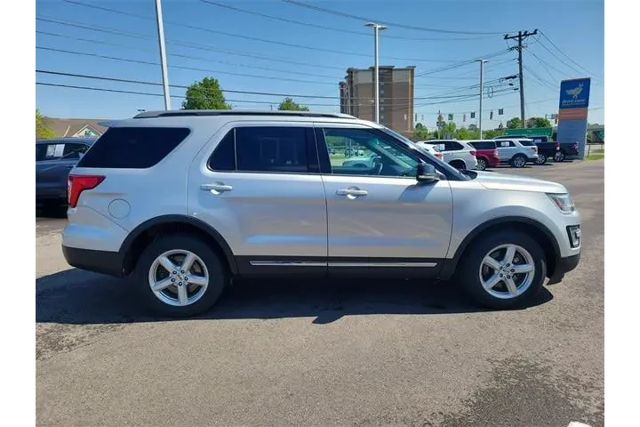 $9898 : Ford Explorer 2016 AWD XLT 4 image 6