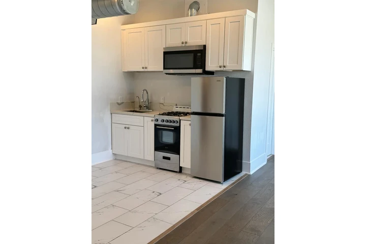 $2000 : Renta Studio (Santa Ana) image 3