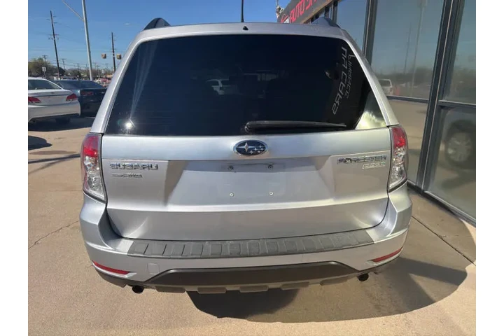 $7995 : 2012 Forester image 6