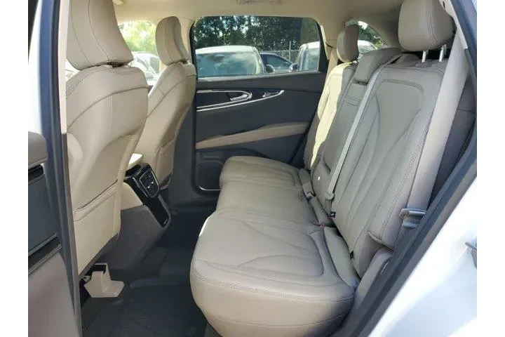 $23990 : Lincoln Nautilus 2022 Standa image 10