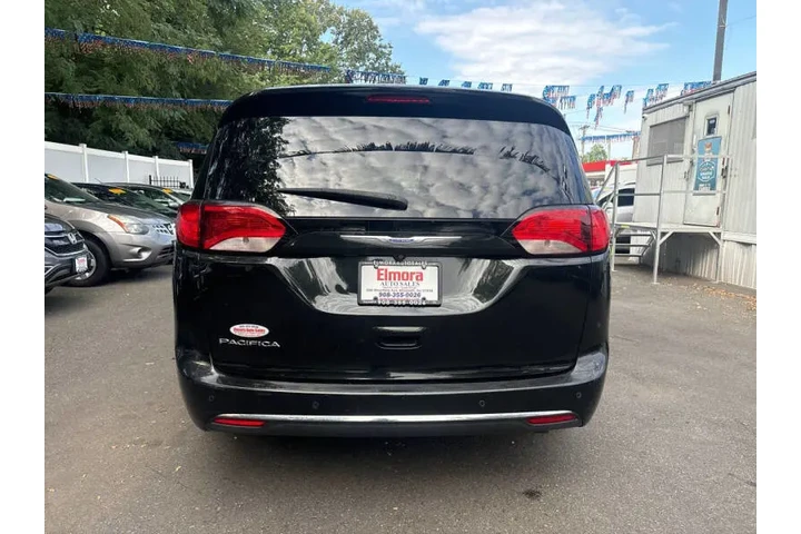 $10999 : 2018 Pacifica Touring L image 6
