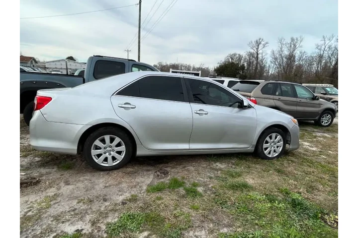 $11995 : 2013 Camry SE image 4