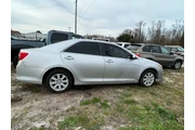 $11995 : 2013 Camry SE thumbnail