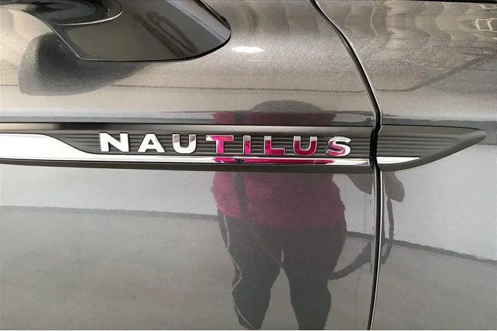 $20992 : Lincoln Nautilus 2020 AWD Re image 7