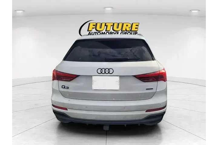 $26997 : Audi Q3 2022 AWD quattro S l image 4