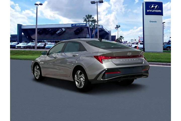 $24003 : Hyundai ELANTRA 2025 SEL Con image 5