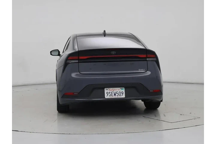 $29998 : Toyota Prius 2024 LE 4dr Hat image 6