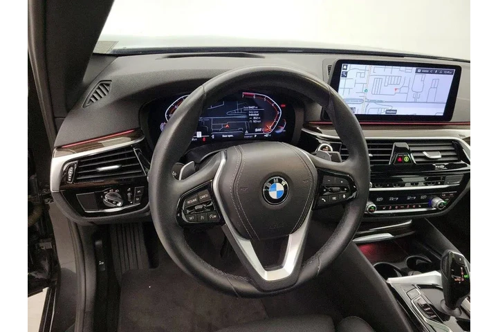 $30998 : BMW 5 Series 2023 530i 4dr S image 10